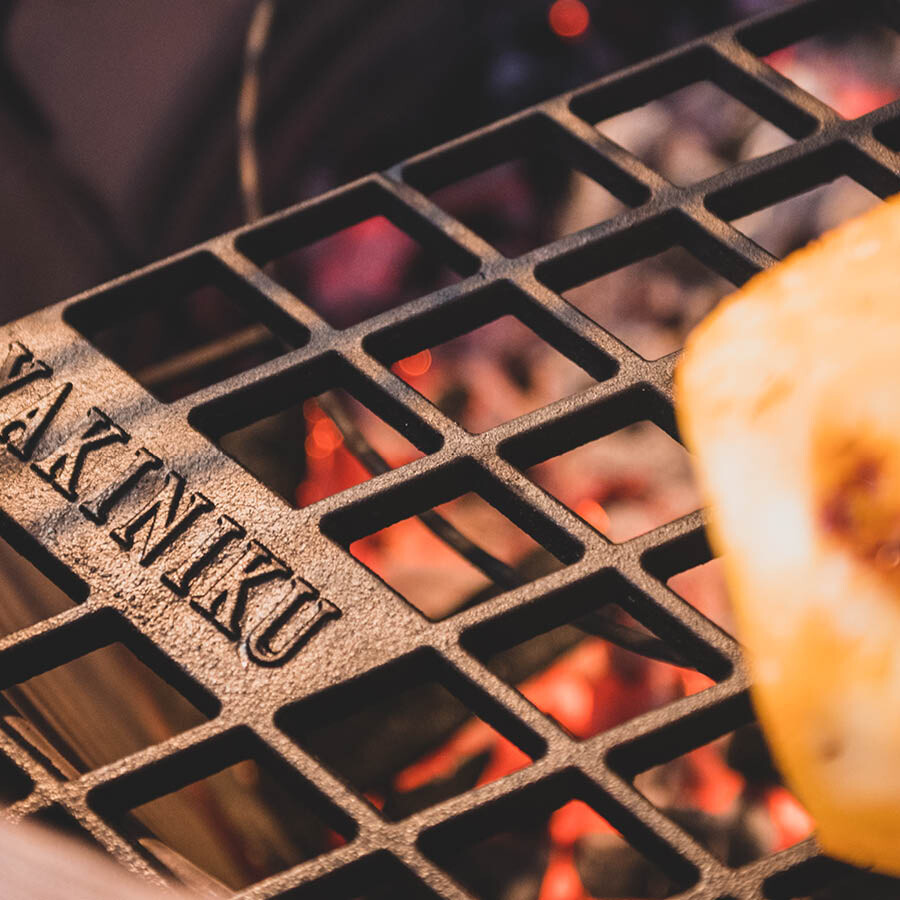 yakiniku-halve-maan-gietijzeren-rooster-large