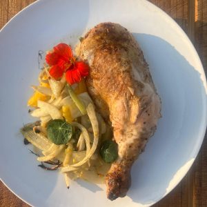 Gegrilde Kippenbouten abrikozen en aardappel